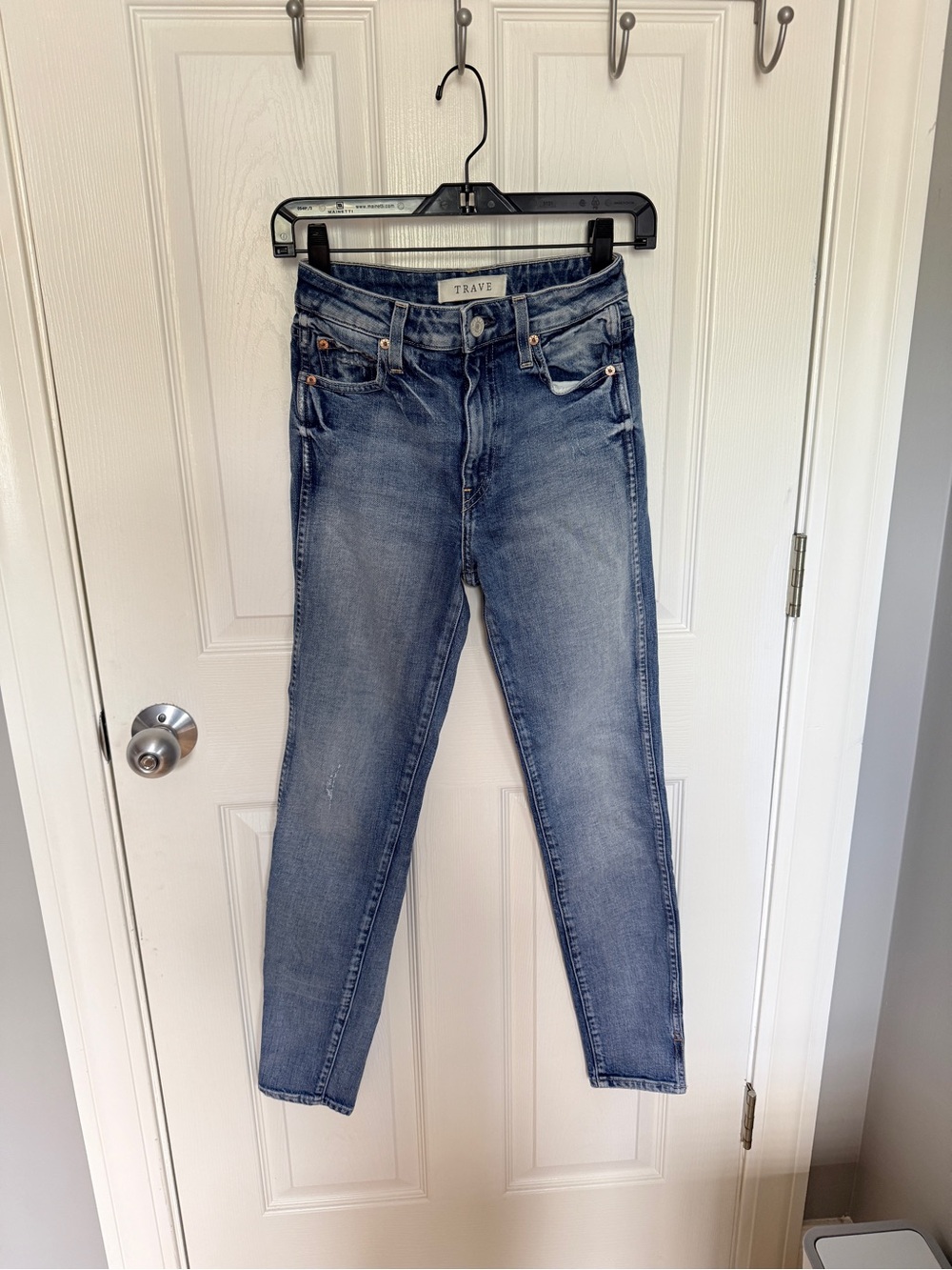 LAWSON LOW RIDER JEANS BY TRAVE Size 25